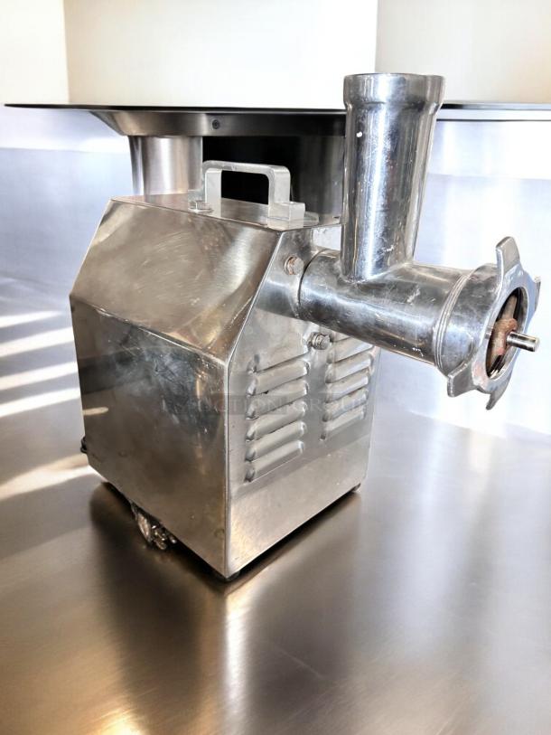 Avantco MG12 #12 commercial meat grinder in superb condition, stainless steel, 110V, fully tested and working.