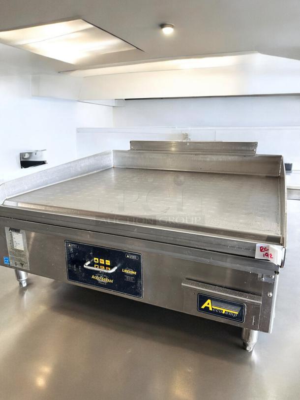 AccuTemp GGF1201A3650 Accu-Steam Gas Griddle, 36" wide, outstanding condition, fully tested, stainless steel, 120V.