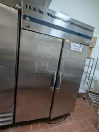 Everest ESR2 Two-Door Reach-In Refrigerator, stainless steel, 115V, excellent condition, fully tested and working.