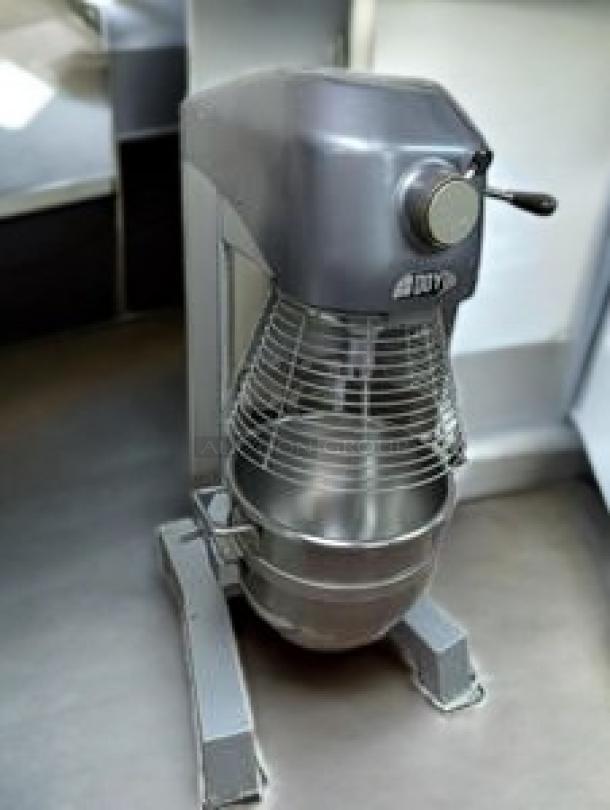 Immaculate Doyon EM30 30 Qt. Vertical Food Mixer, 220V, fully tested, silver finish, excellent condition, with control lever.