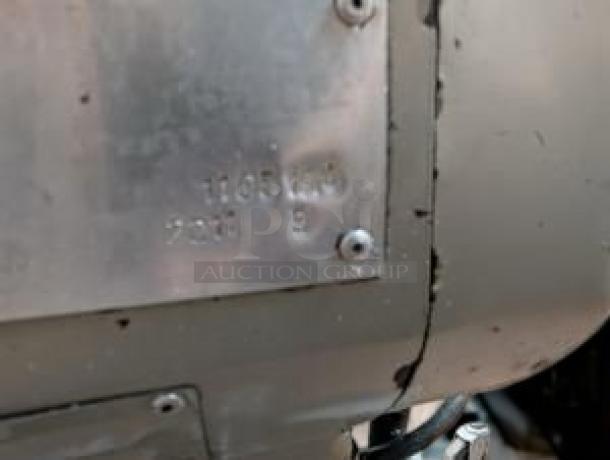 Uniworld UPM-20 20 Qt. Planetary Mixer, metal casing, great condition, visible serial number plate, fully tested, 120V.