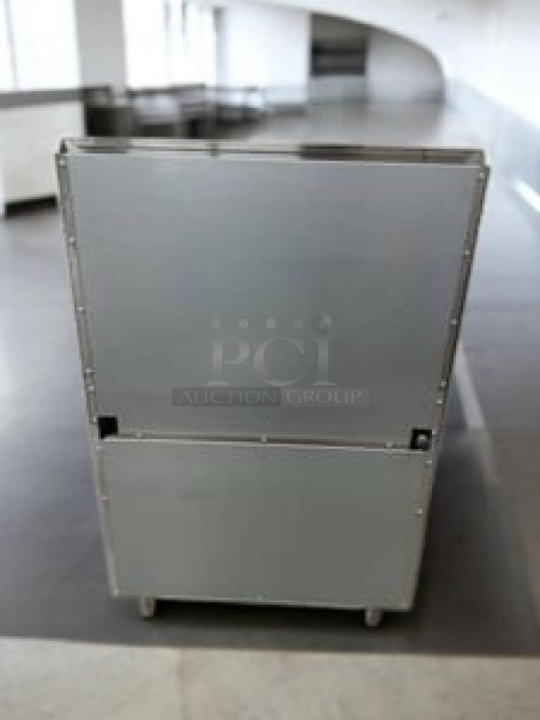Atosa AGR-4B24G 36" gas range, 4 burners, 24" griddle, stainless steel, natural gas, fully tested, excellent condition.