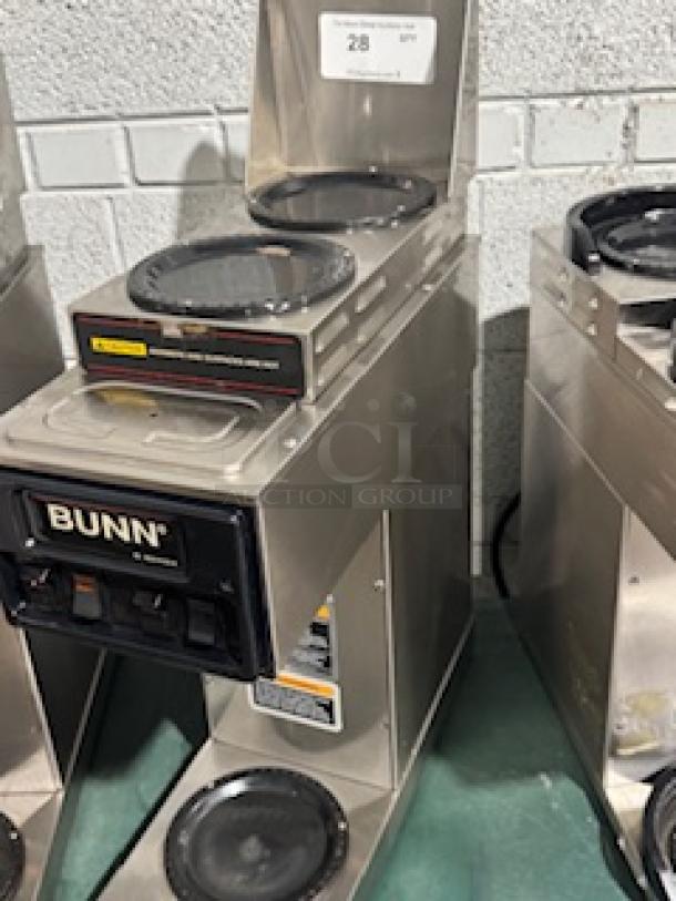 BUNN ST-35 coffee maker with LCD, 2 upper/1 lower warmer. Stainless steel, tested, working, 120V, excellent condition.