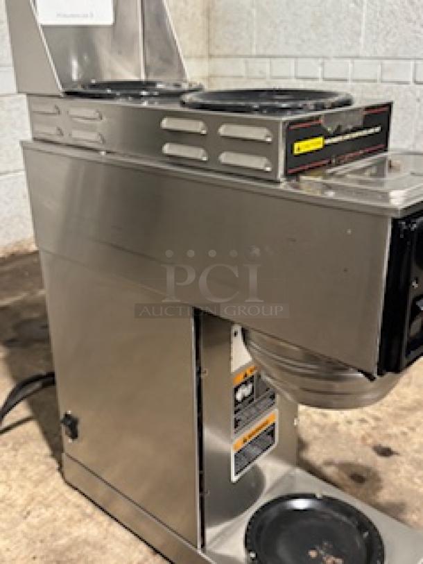 BUNN ST-35 coffee maker with LCD, 2 upper and 1 lower warmer. Stainless steel, tested and working, 120V.