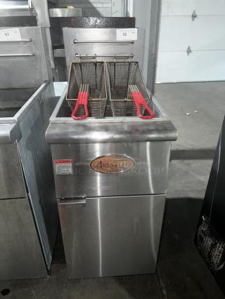 Avantco FF50 Natural Gas Fryer with dual baskets, stainless steel body, model 177FF50N; clean, used condition.