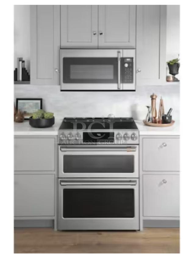 GE® 1.1 Cu. Ft. silver microwave oven, model GCST11N1WSS. Brand new with minor scratches and dents. Countertop design.