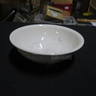 6-inch white Pfaltzgraff bowl in excellent condition. Simple, elegant design. Suitable for serving or display.
