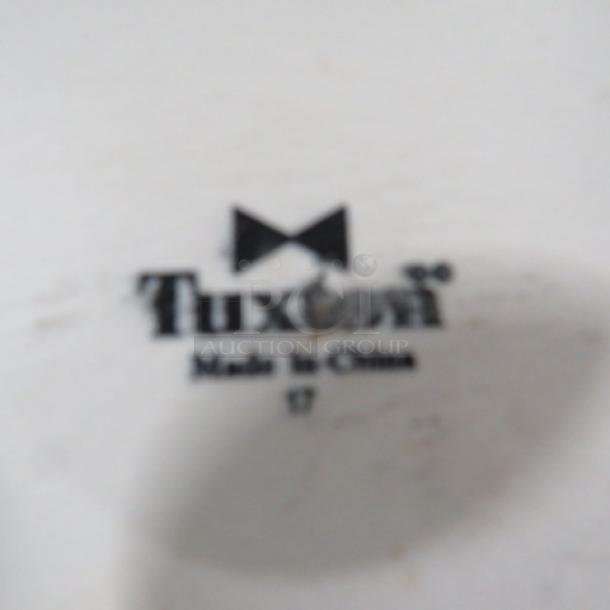 Tuxton 11x8 white serving dish, model 17, in good condition. Marked "Tuxton, Made in China."