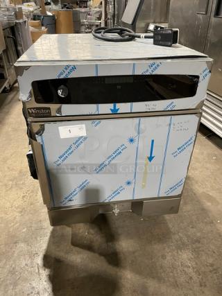 NEW Winston CVap Series half-size cook & hold oven, 2020, model CHV504UVR, stainless steel, on casters, 208V 1 phase, protective film intact.