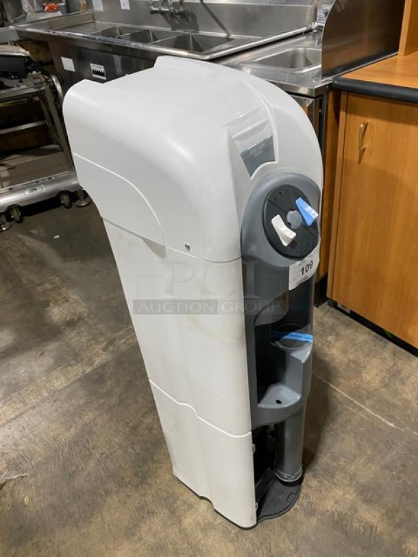 Cosmetal Connect23A electric water dispenser, free-standing, filtered, commercial use, 115V, white finish, gently used.