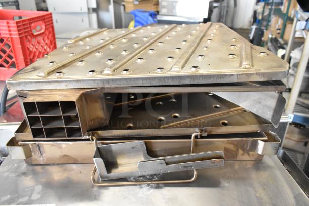 Turbochef HhC1618 stainless steel rapid speed conveyor oven with equipment stand. Good condition. 208/240V, 1 phase.