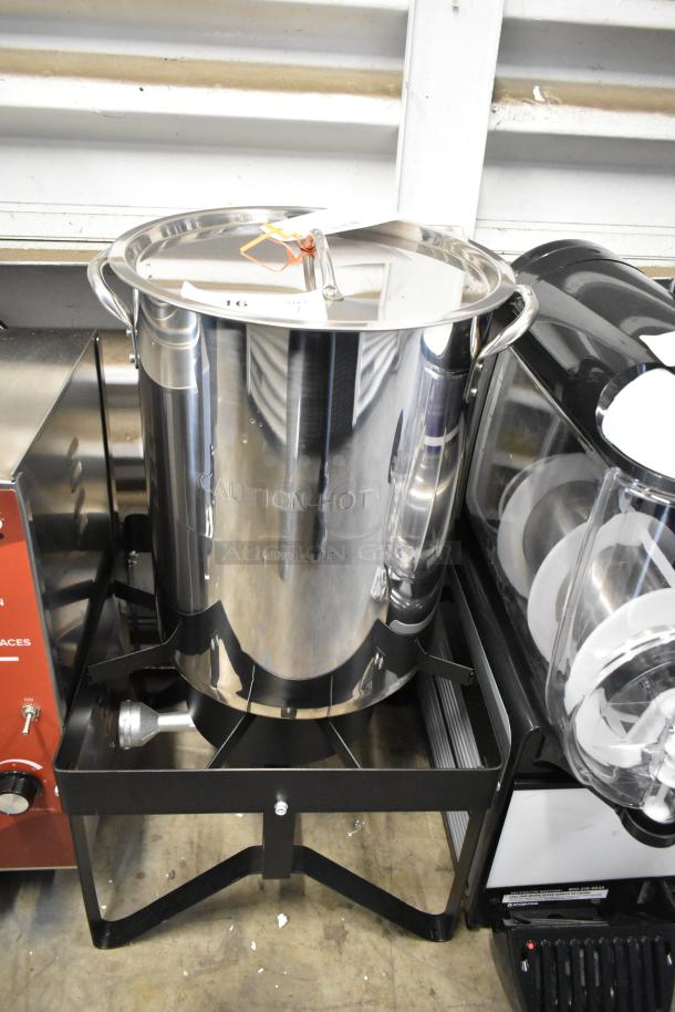 Brand new Backyard Pro BP30-ALKIT 30 Qt. Deluxe Aluminum Turkey Fryer / Seafood Boiler Kit, 55,000 BTU, model 554BP30SS.