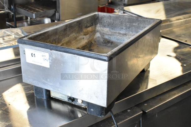 2 metal commercial countertop food warmers, Vollrath 1001 and Avantco 177W43, 115V, used, moderate wear, bidding lot.