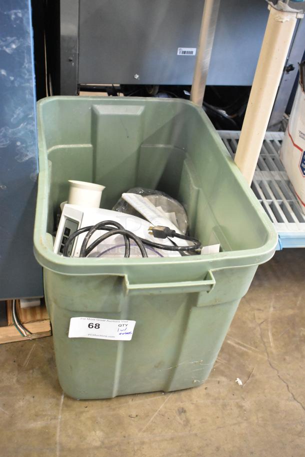 Waring Food Processor in a bin with 2 S blades, 6 slicing blades, and 1 grating blade visible. Condition appears used; 120 volts, 1 phase rating.