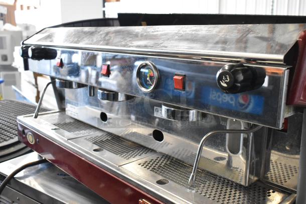 Wega Atlas LPUS 3-group espresso machine, metal build, 2 steam wands, commercial countertop model, 230 Volts.