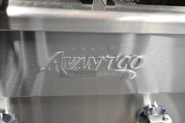 Brand new Avantco 177F202 stainless steel dual tank fryer, 30 lb. capacity, 208-240V, scratch and dent condition.