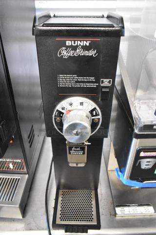 Bunn G3 BLACK Metal Commercial Countertop Coffee Bean Grinder. 120 Volts, 1 Phase. - Item #1211152