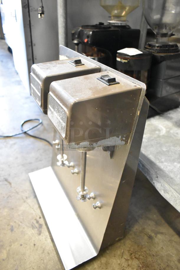 Hamilton Beach 950 metal commercial drink mixer, two remaining heads, missing left head, 115V, used condition.