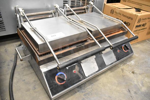 Star Pro Max UG281 stainless steel commercial double panini press, 240V, features dual temperature controls, robust construction.