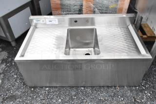 Regency 600B11014213 stainless steel bar sink, single bay, dual drain boards, no legs, features quality and durability.
