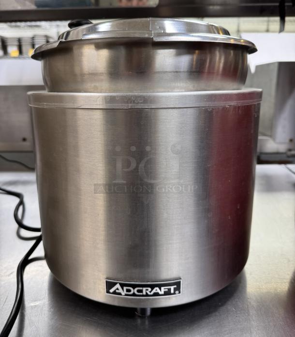 Adcraft chili pot in stainless steel, tested and working, with visible brand logo; in good condition.