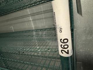 Wire rack with 5 shelves, green, metal construction. Tag shows "Qty: 266." Good condition. Suitable for storage.
