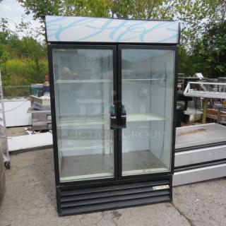 Beverage Air MT49 double glass door display cooler, 5 racks, 115V, 51.5x32x78.5, not cooling, working condition.