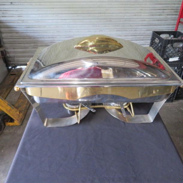 Vollrath Panacea stainless steel chafer, 9 qt, model 48322, with 24 kt gold accents. New condition, full-size with elegant finish.