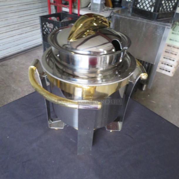 New Vollrath 4.3 Qt Panacea Stainless Steel Soup Marmite, 24Kt Gold Accents. Model 48326.