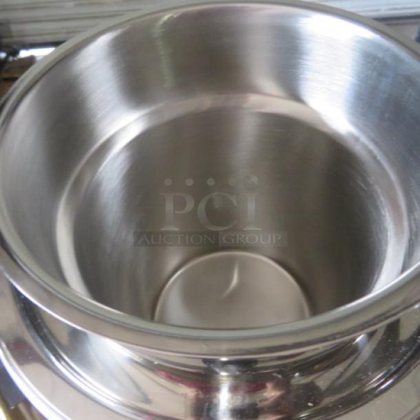 Vollrath 4.3 Quart Panacea Stainless Steel Soup Marmite, Model 48326, with 24Kt Gold Accents, new condition.