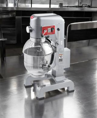 Avantco MX30 30 Qt commercial mixer, outstanding condition, 120V, fully tested and working, stainless steel finish.