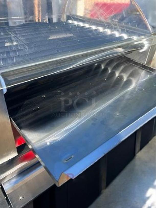Avantco HDG-11 Hot Dog Roller Grill, 11 nonstick rollers, 30 hot dog capacity, 120V, top-tier condition, fully tested.