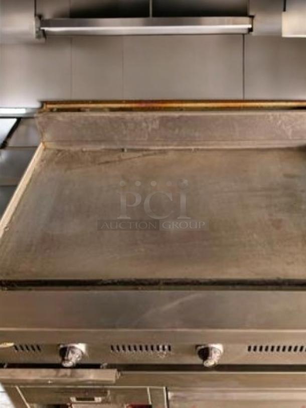 Jade Range 36" gas griddle with standard oven base. Immaculate condition, natural gas, fully tested and working.