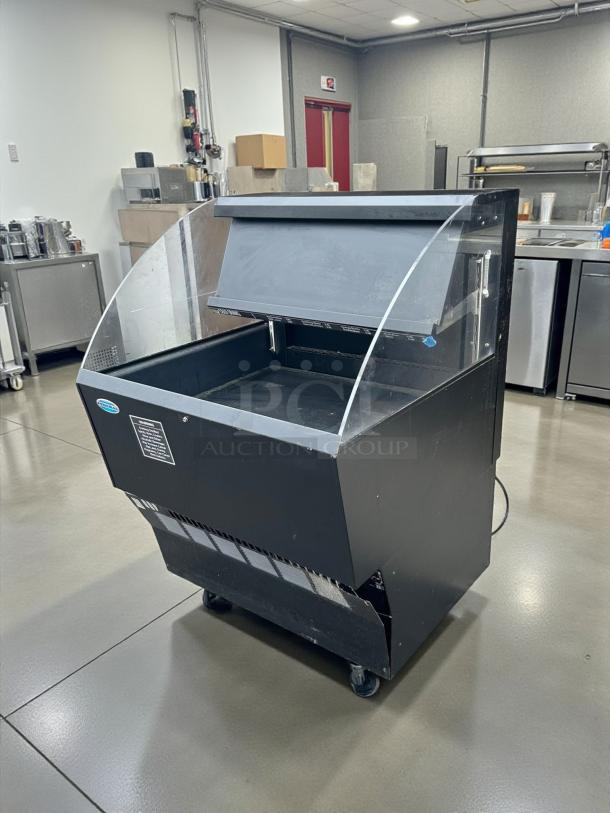 Federal Industries ELPRSS-3 Black 35" Air Curtain Merchandiser, tested and working, low profile, with wheels, 115v.