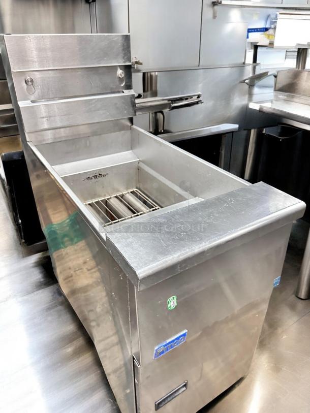 Pitco SG14S 40 lb gas fryer in pristine condition, natural gas, stainless steel, fully tested, visible Pitco logo.