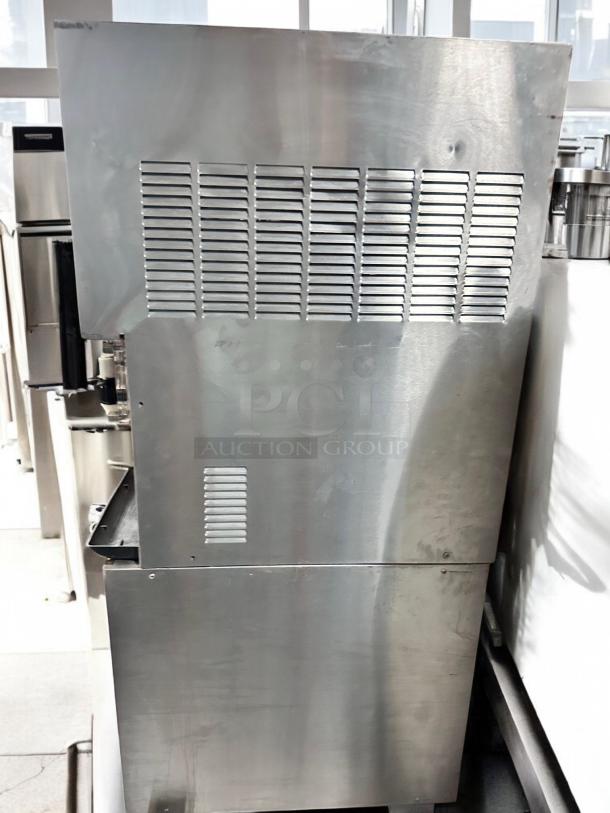 IMI Cornelius Viper 2 dual barrel frozen carbonated beverage machine in outstanding condition, metal finish, 230V, fully tested.
