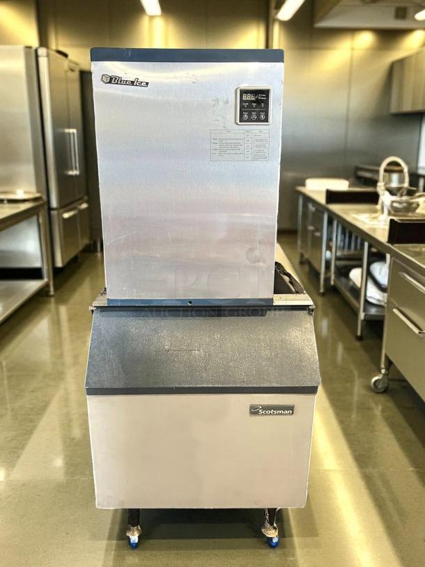 Blue Air BLMI-300A 22" air-cooled crescent ice machine with bin, excellent condition, 300 lb/24 hr, 115v/1ph, tested, working.