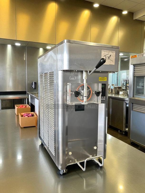 Stoelting F111-38I soft-serve freezer, countertop model, 17-quart capacity, single flavor, stainless steel, excellent condition.