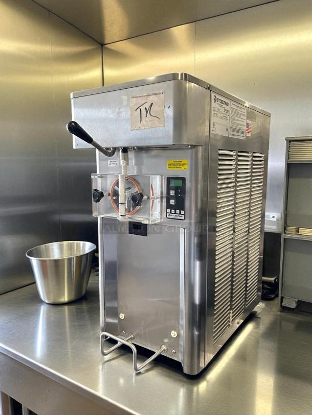 Stoelting F111-38I soft-serve freezer, 1 flavor, 17 quart capacity, gravity-fed, countertop model, tested and working.