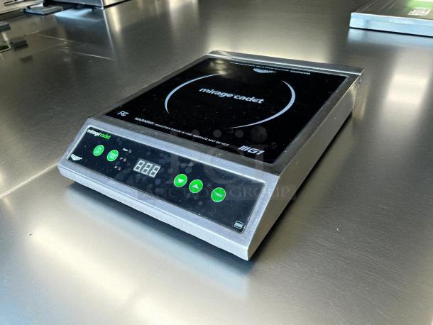 Vollrath 59300 Mirage Cadet 1800W induction range in great condition, tested and working, with clear LED controls.