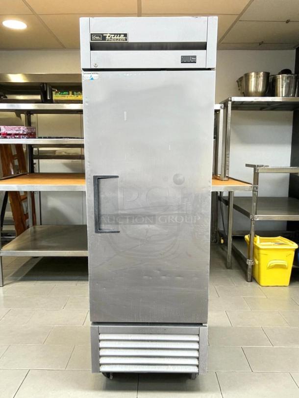 True T-23F-HC 27" reach-in freezer, one section, right hinge solid door, stainless steel, tested, working condition.