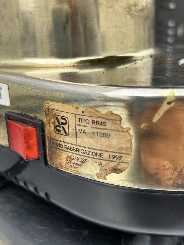 Gino Rossi RR45 coffee grinder with visible wear. Label indicates model and make year 1997. Tested and working condition.