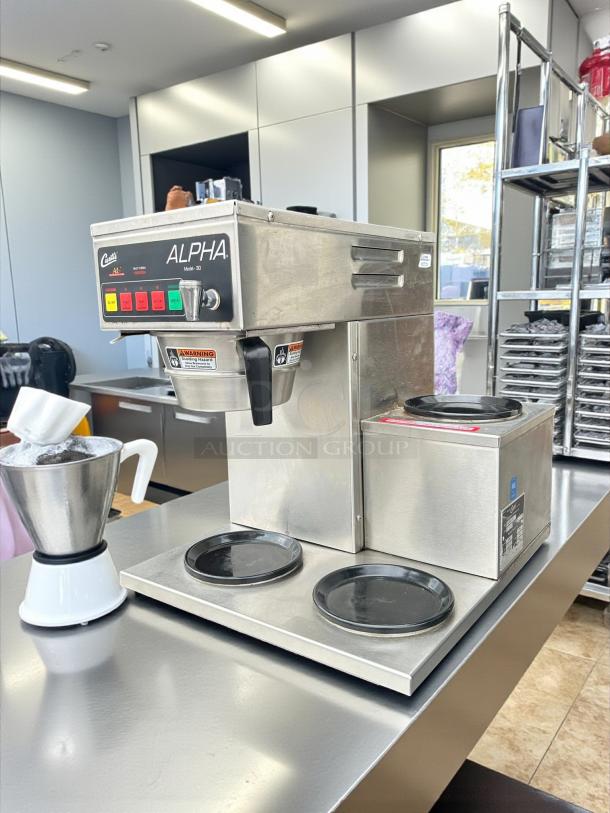 Curtis ALPHA 3DR Coffee Brewer, great condition, 3 right-side warmers, 120/220V, tested and working, stainless steel.