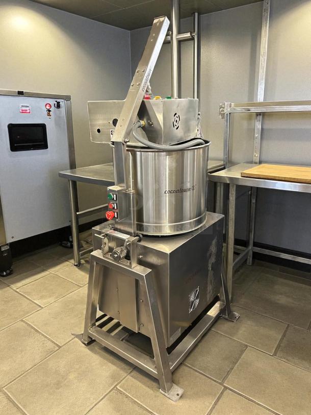 CocoaTown ALPHA100 Series (ECGC-65E) commercial chocolate grinder in perfect condition. Stainless steel, tested and working.