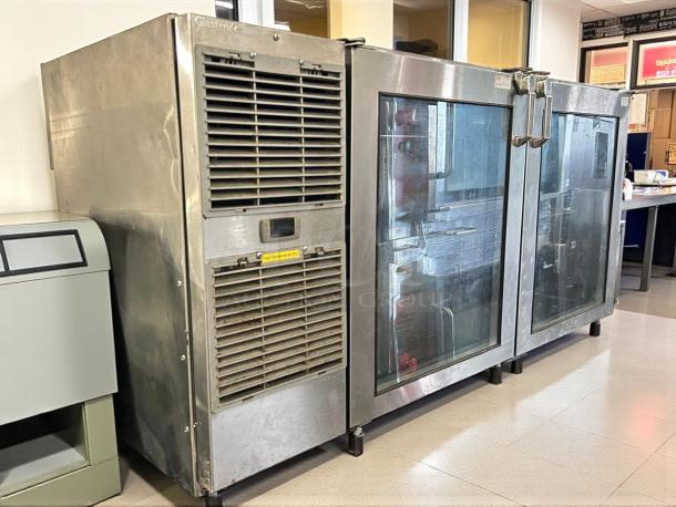 Glastender LP60-L1-XN(LR) 60" back bar cooler with 2 glass doors, tested and working. Stainless steel exterior, visible digital display.