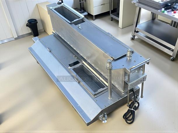 Hardt GR-224 Grease Reservoir for 4500 Rotisserie, excellent condition, stainless steel, tested and working, includes power cord.