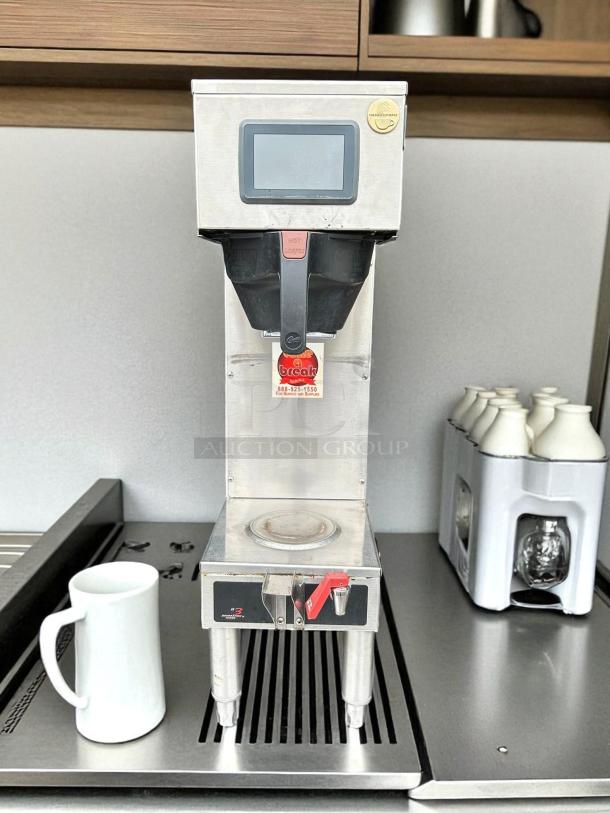 Curtis GEMSS63A1000 automatic coffee brewer, stainless steel, with lower warmer and hot water faucet, perfect condition.
