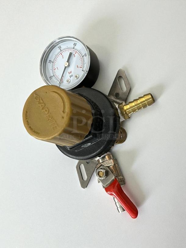 Brand new Taprite CO2 Nitrogen Secondary Regulator, 1 body/pressure, visible gauge in great condition.