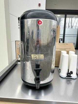 Aung Hua heat-preservation tea barrel in excellent condition, stainless steel, spout, "BT" label, black lid.