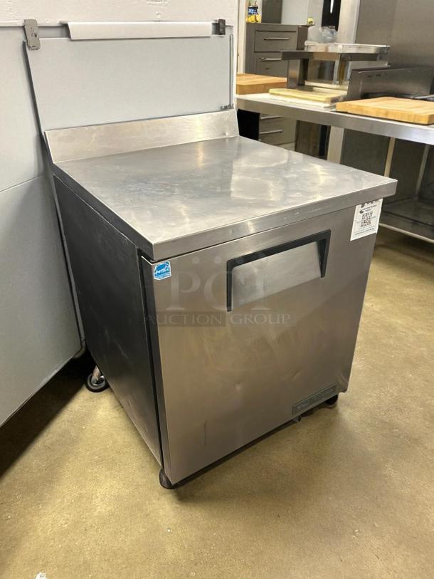 True TWT-27-HC 28" worktop refrigerator, stainless steel, single right hinge door, 115v, tested and working.
